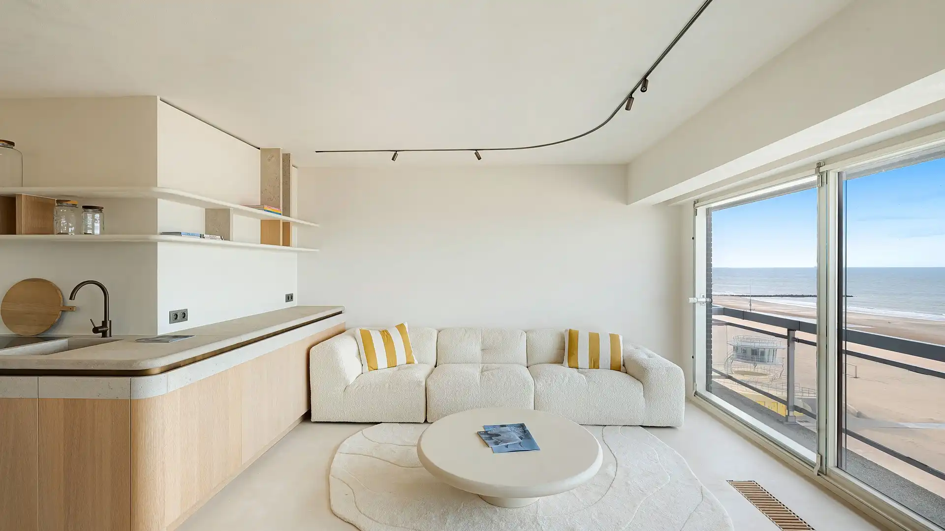 Fantastisch gerenoveerd appartement met zeezicht gelegen tussen het Lichttorenplein en het Albertplein foto 15