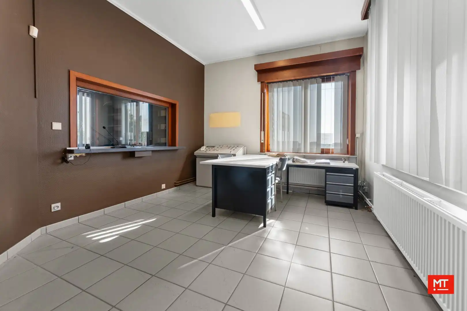 Voormalig politiecommissariaat te koop in Westrozebeke foto 4