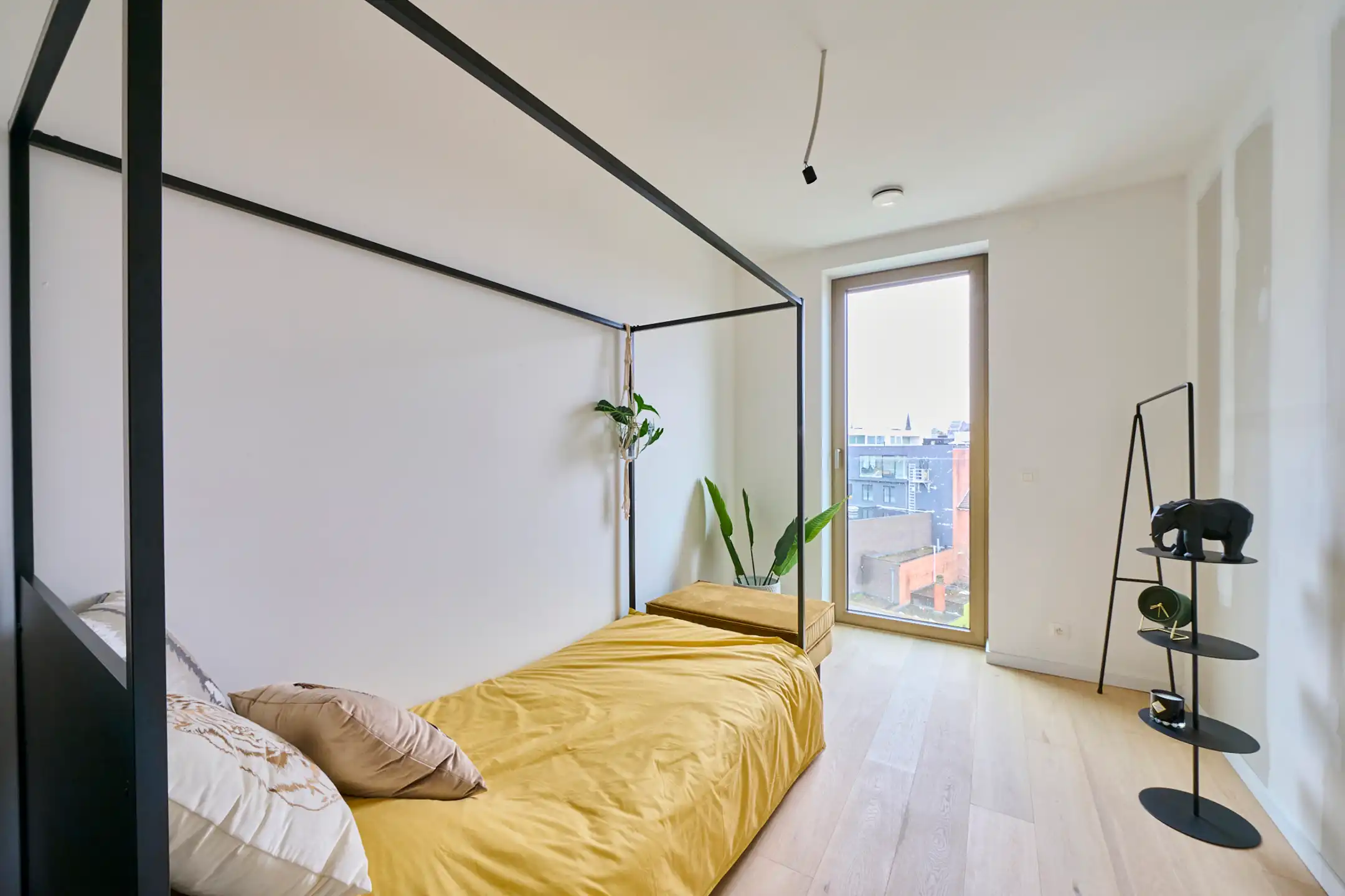 INSTAPKLAAR DOORZONAPPARTEMENT, 108m², 2 SLAAPKAMERS foto 11