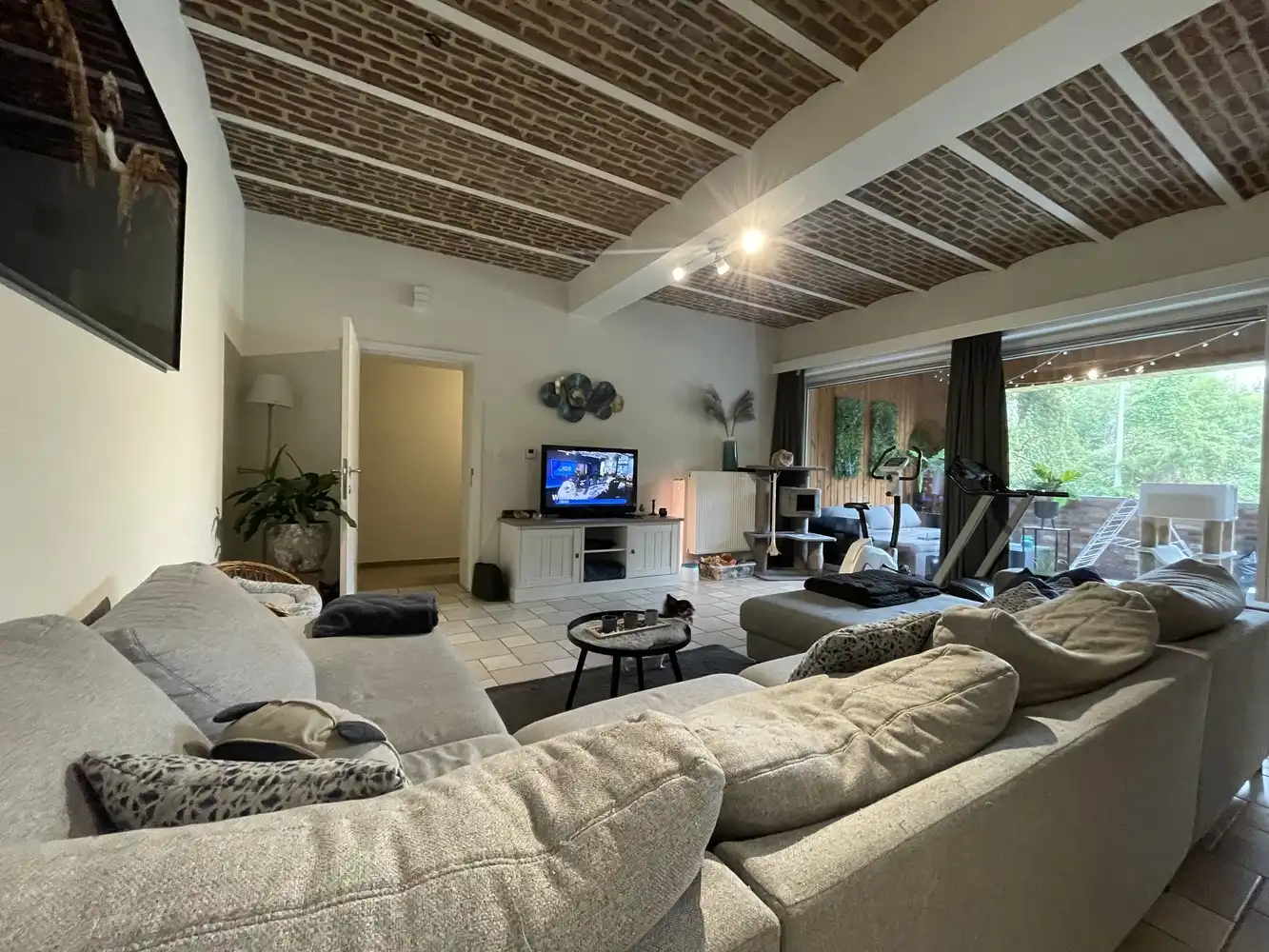 Investeringspand bestaande uit 3 ruime appartementen foto 4