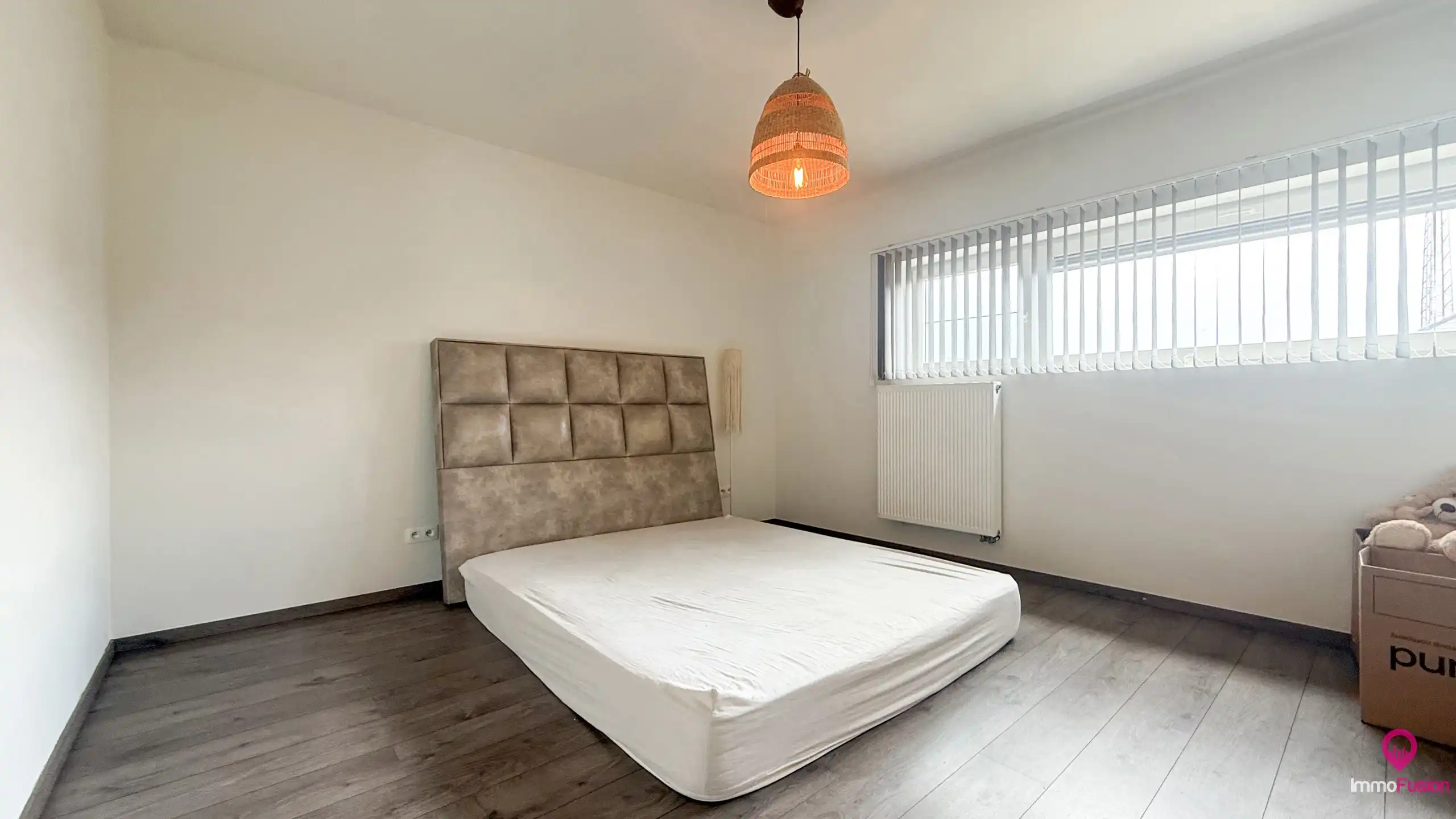 Recente halfopen woning met 3slpks, veranda en ruime tuin! foto 27