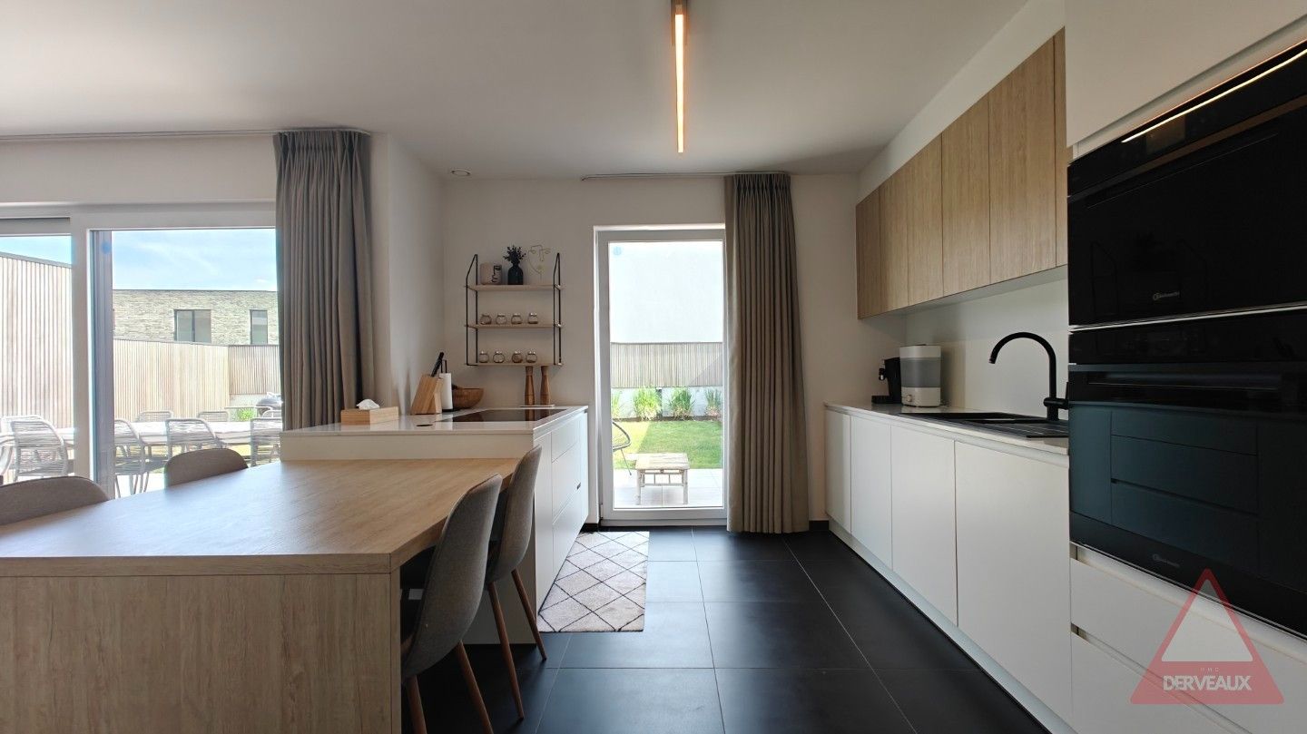 Roeselare – Instapklare halfopen nieuwbouwwoning met tuin en oprit foto 8