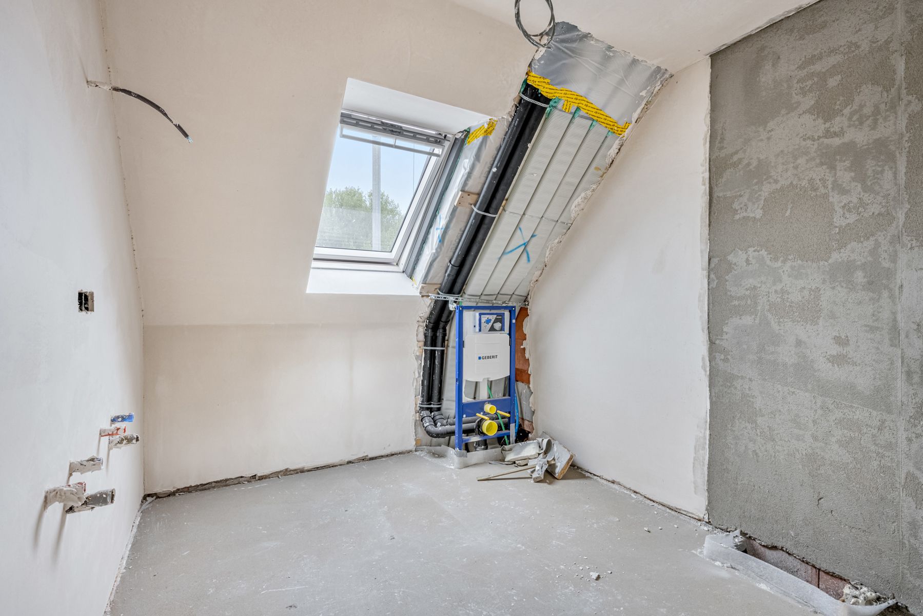 Rustig gelegen duplex appartement met twee slaapkamers foto 12