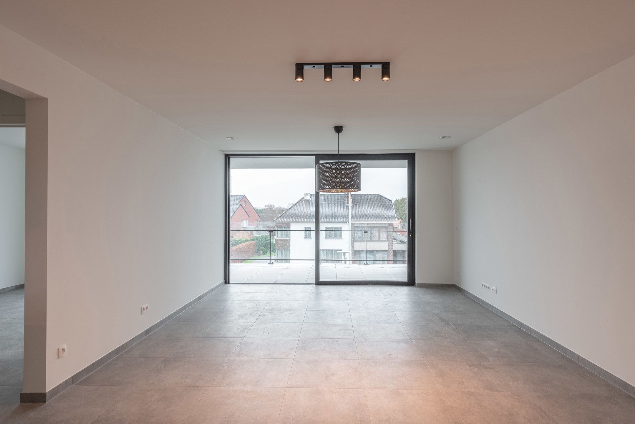 Instapklaar appartement te Bilzen  foto 4