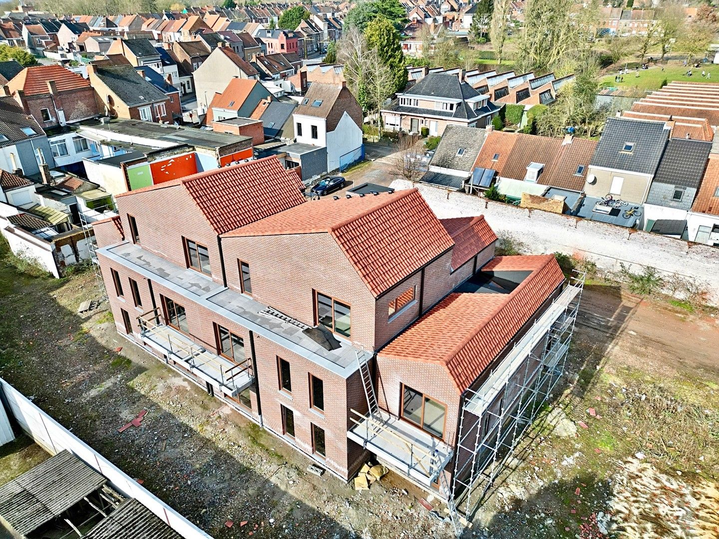 ()=>{if(producerUpdateValueVersion(node),producerAccessed(node),node.value===ERRORED)throw node.error;return node.value} Libbrechtstraat 19 - 9600 Ronse