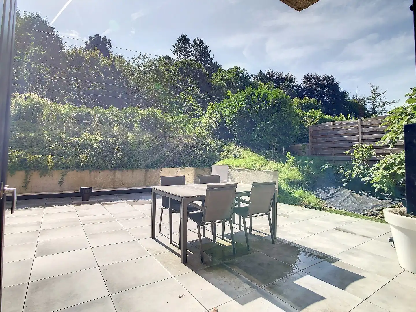 Goed gelegen gerenoveerd appartement met twee ruime slaapkamers, terras (25 m²) en garagebox - bewoonbare oppervlakte 73 m²        foto 14