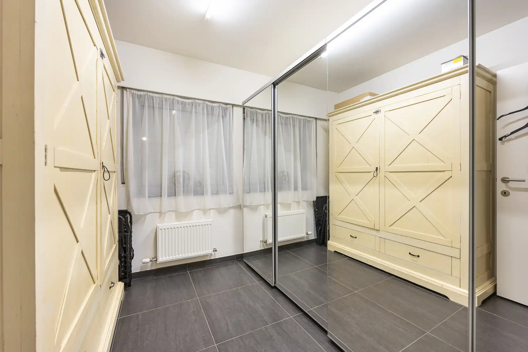 Instapklaar gelijkvloers appartement (97 m²) + parkeerplaats foto 19