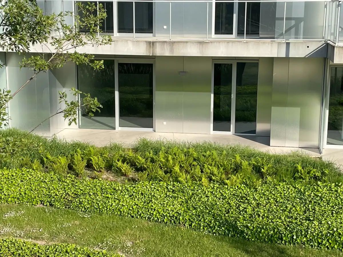 Twee-slaapkamer GELIJKVLOERS nieuwbouw hoekappartement + terras foto 24