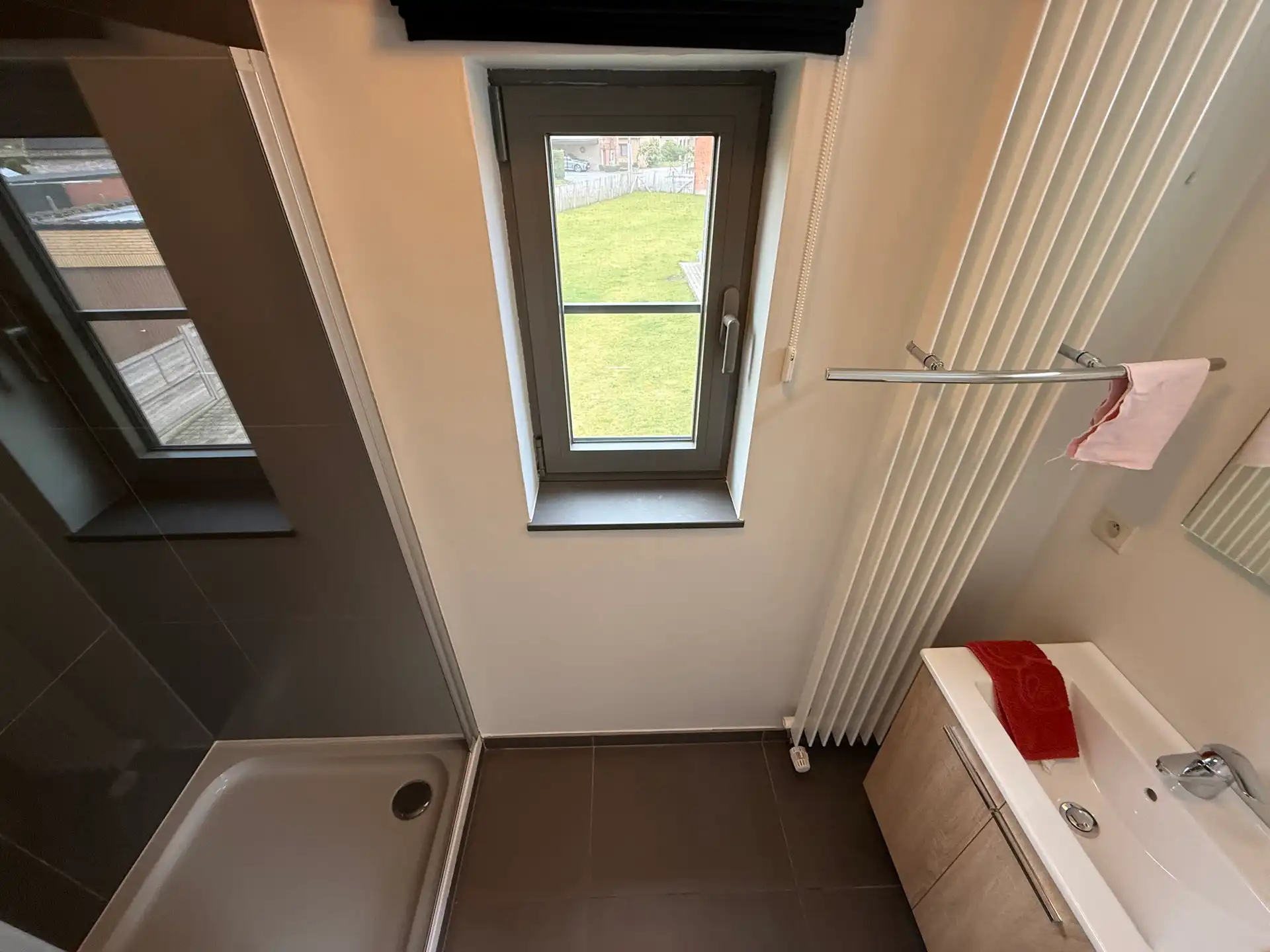 WANZELE - Rustig gelegen Villa met grote tuin. foto 18