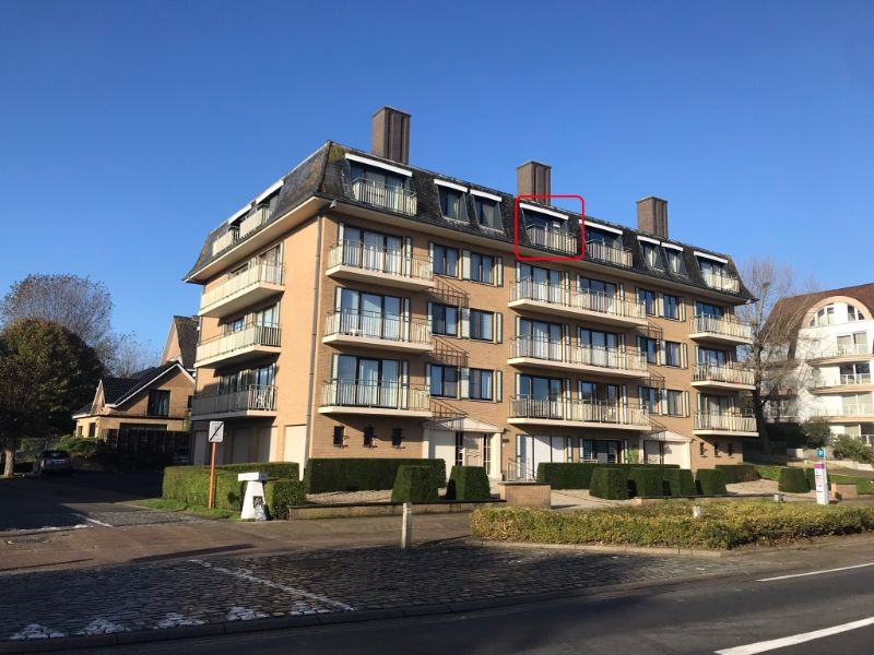 1 slk appartement met autostaanplaats gelegen op de LeopoldIIlaan 185 Oostduinkerk, 4 de verdiep, 2 terrassen, zon georiënteerd,  500 m van de zeedijk, foto {{pictureIndex}}