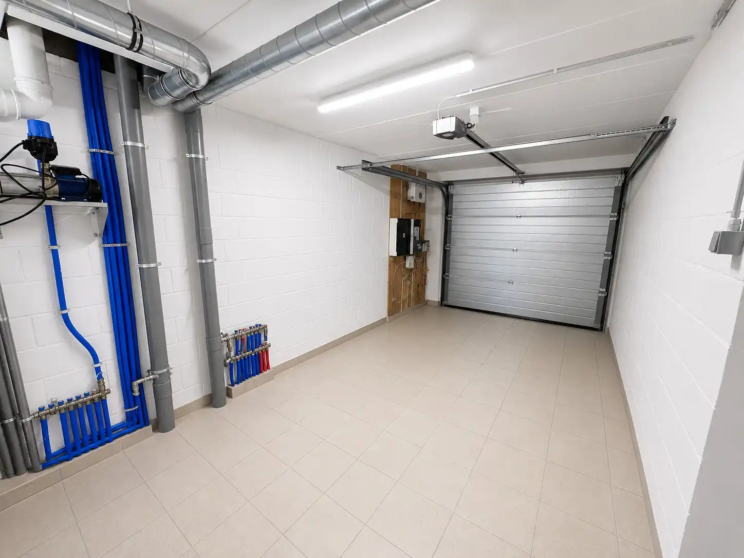 Recent, energiezuinig en tot in de puntjes afgewerkt: deze prachtige BEN-woning uit 2021 combineert modern wooncomfort met een rustige en groene ligging. foto 16