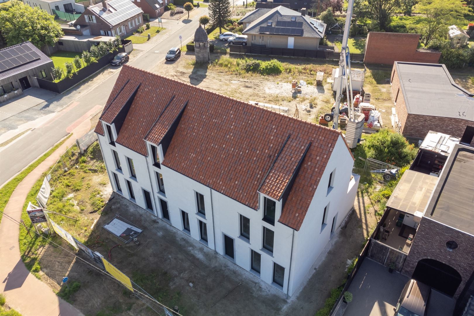 Woning met 4 slaapkamers en 2 badkamers met Zuidoost tuin.  foto 5