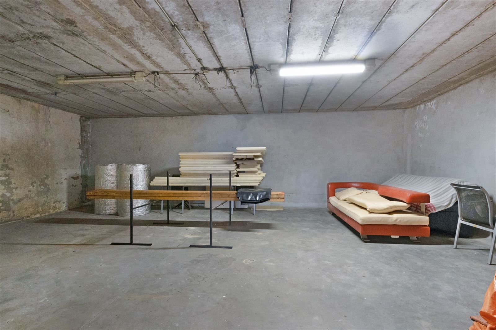 Polyvalente villa met  zeer grote loods foto 26