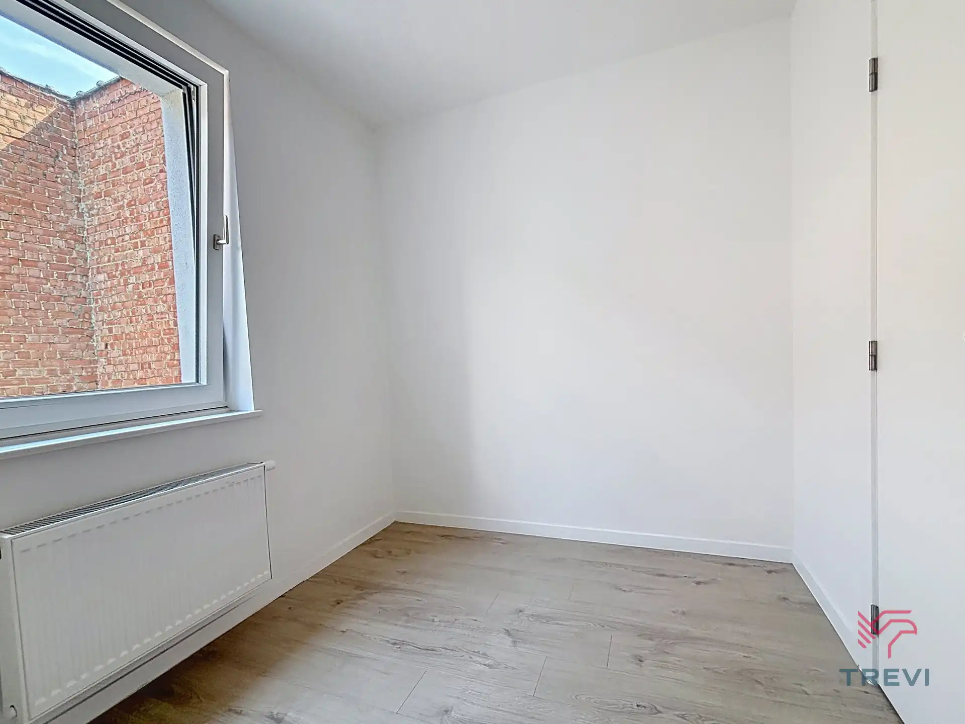 Mooie woning met 4 slaapkamers !  foto 10
