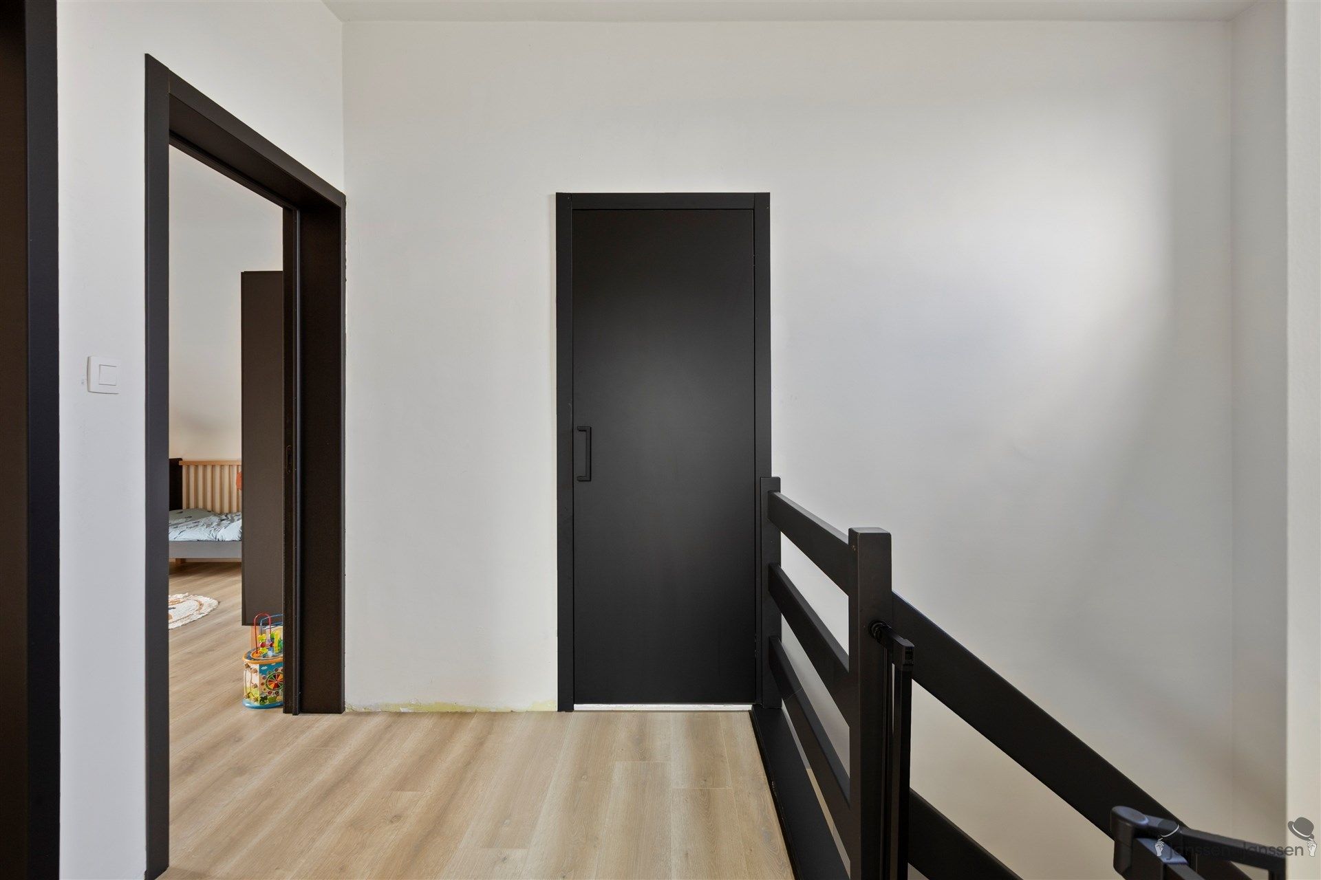 Instapklaar wonen met zonnige tuin in Hechtel-Eksel foto 12