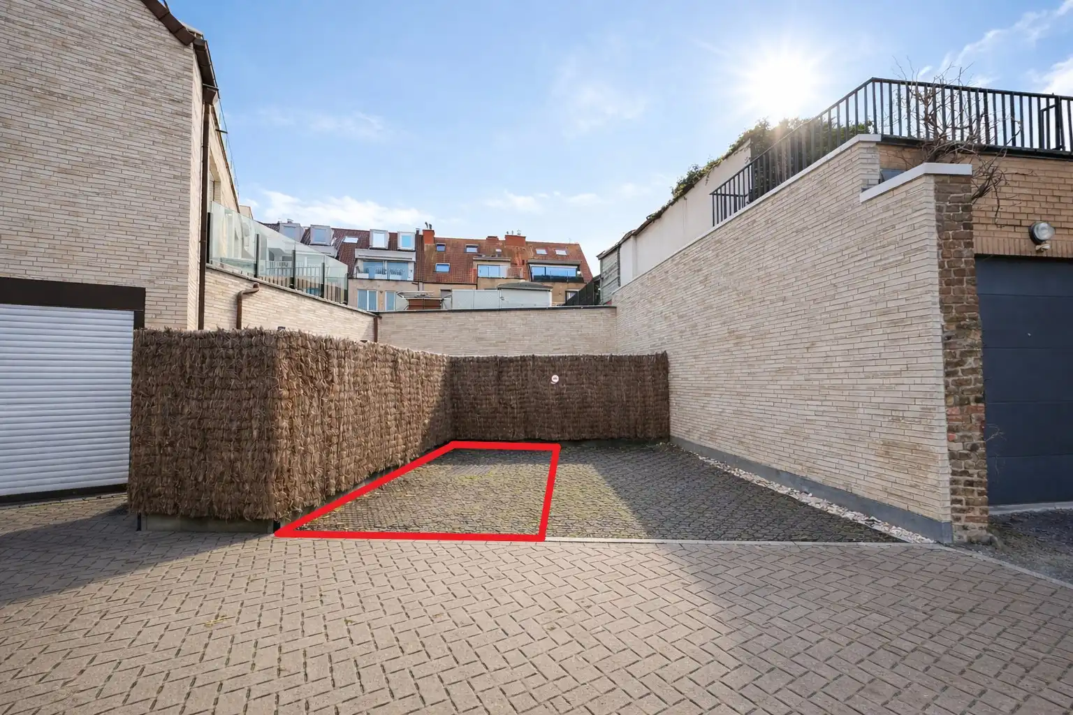 Autostaanplaats in het centrum van Knokke foto 2