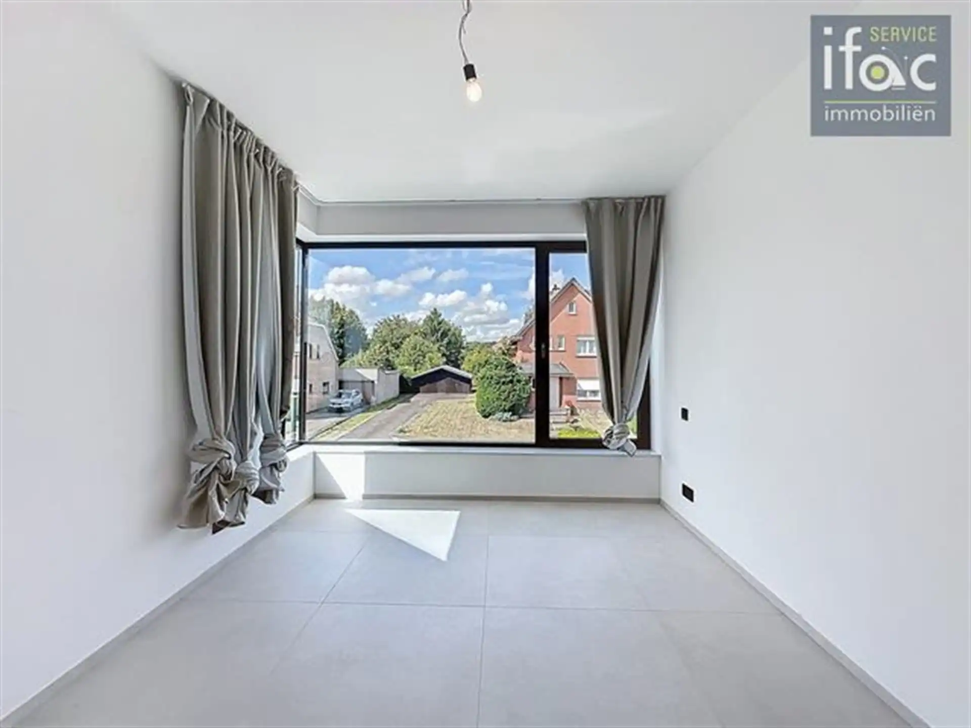 Energiezuinige villa met lichtrijke leefruimtes en grote tuin foto 13