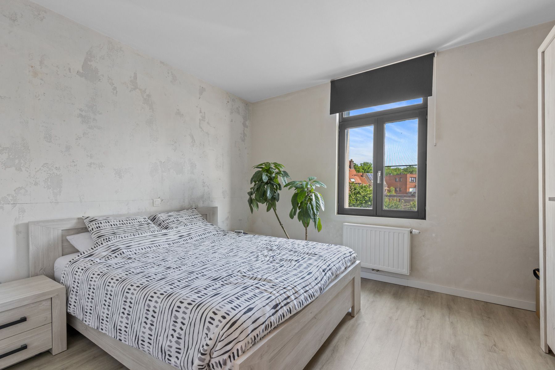 Lichtrijke, modern afgewerkte woning met grote tuin!  foto 12