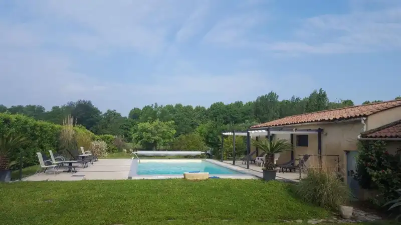 Villa omgevormd tot B&B met vijf mooie kamers en studio in een prachtige en groene omgeving in Carcasonne foto 7