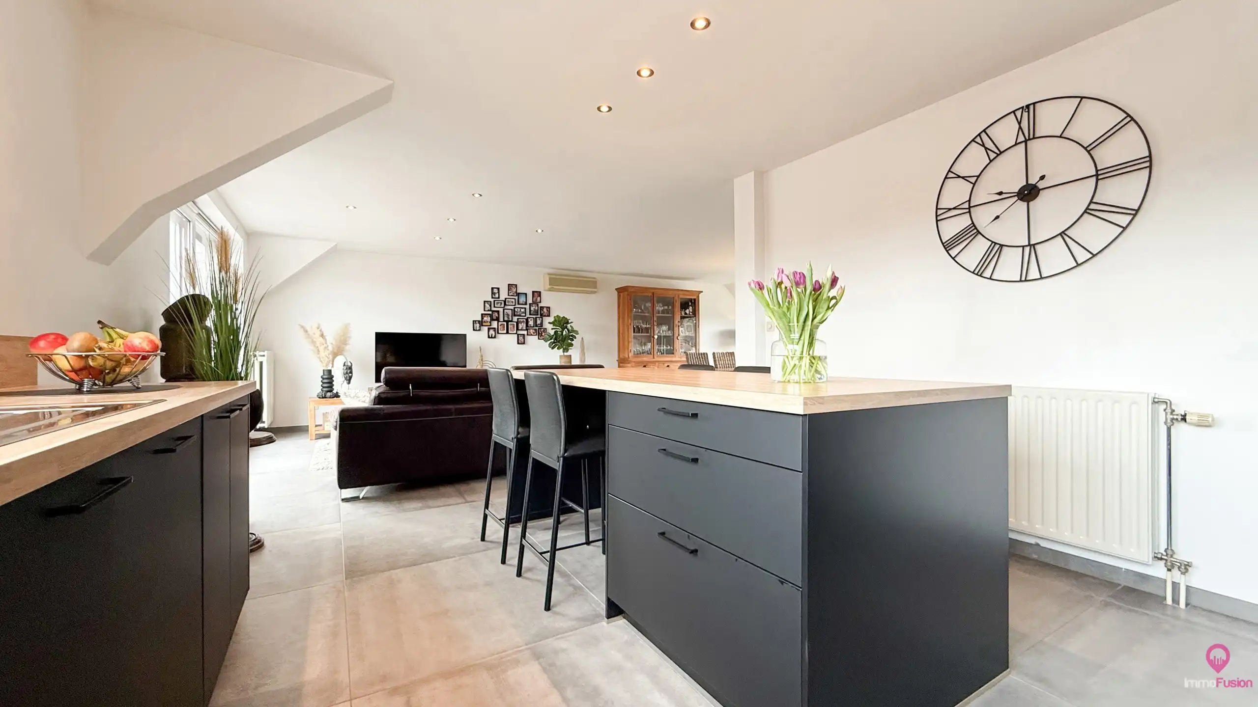 Ruim appartement van 177m² met 105m² terras en 4 slpks! foto 12