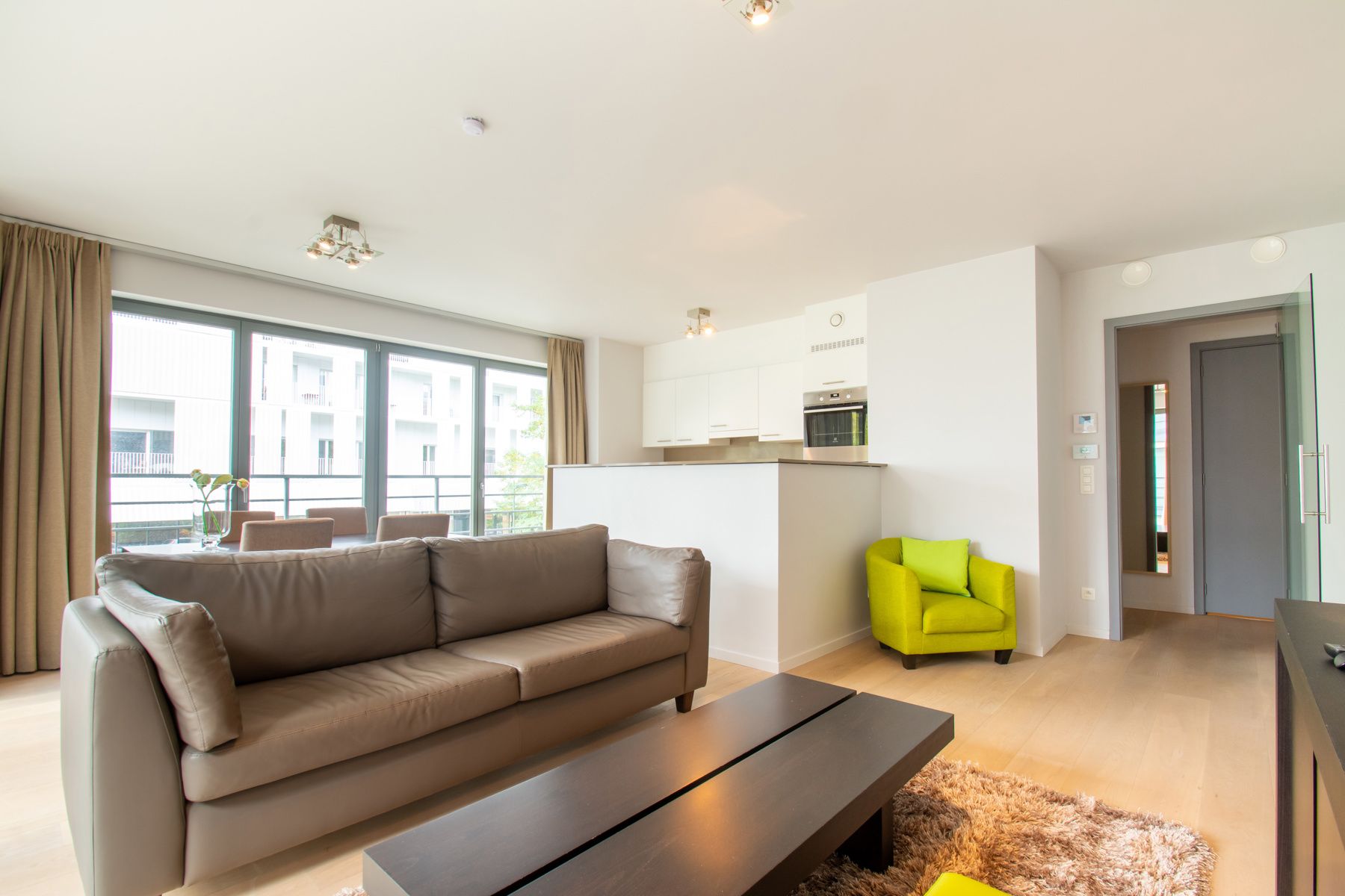 LICHTRIJK - Prachtig gem. app. 2k. met TERRAS - (NAVO area) foto 3