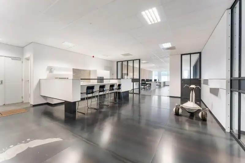 Instapklare kantoorruimte te koop op Westwing Park foto 2