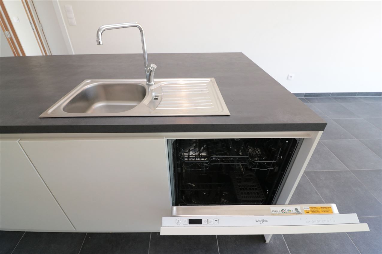 3 appartementen en 4 autostaanplaatsen foto 30
