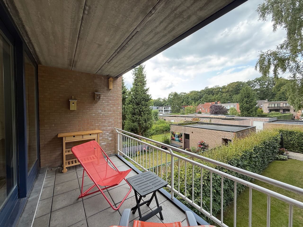 Rustig gelegen appartement met terras en garage foto 14