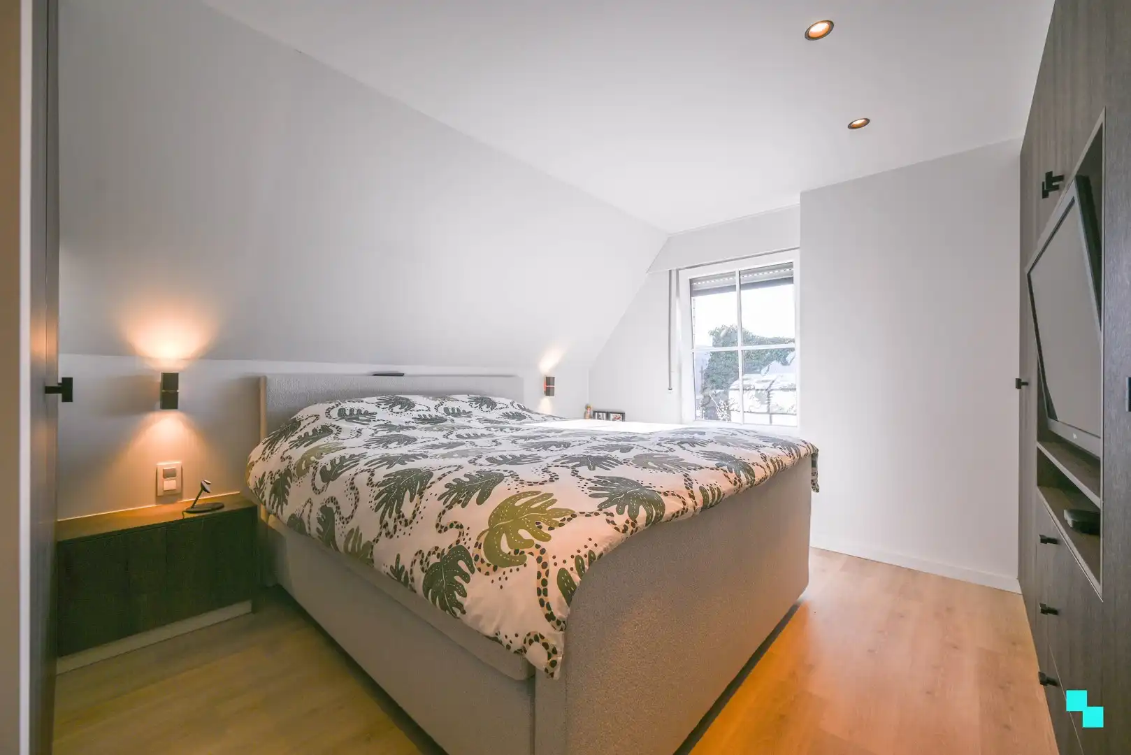 Gerenoveerde, veelzijdige woning in Anzegem foto 17