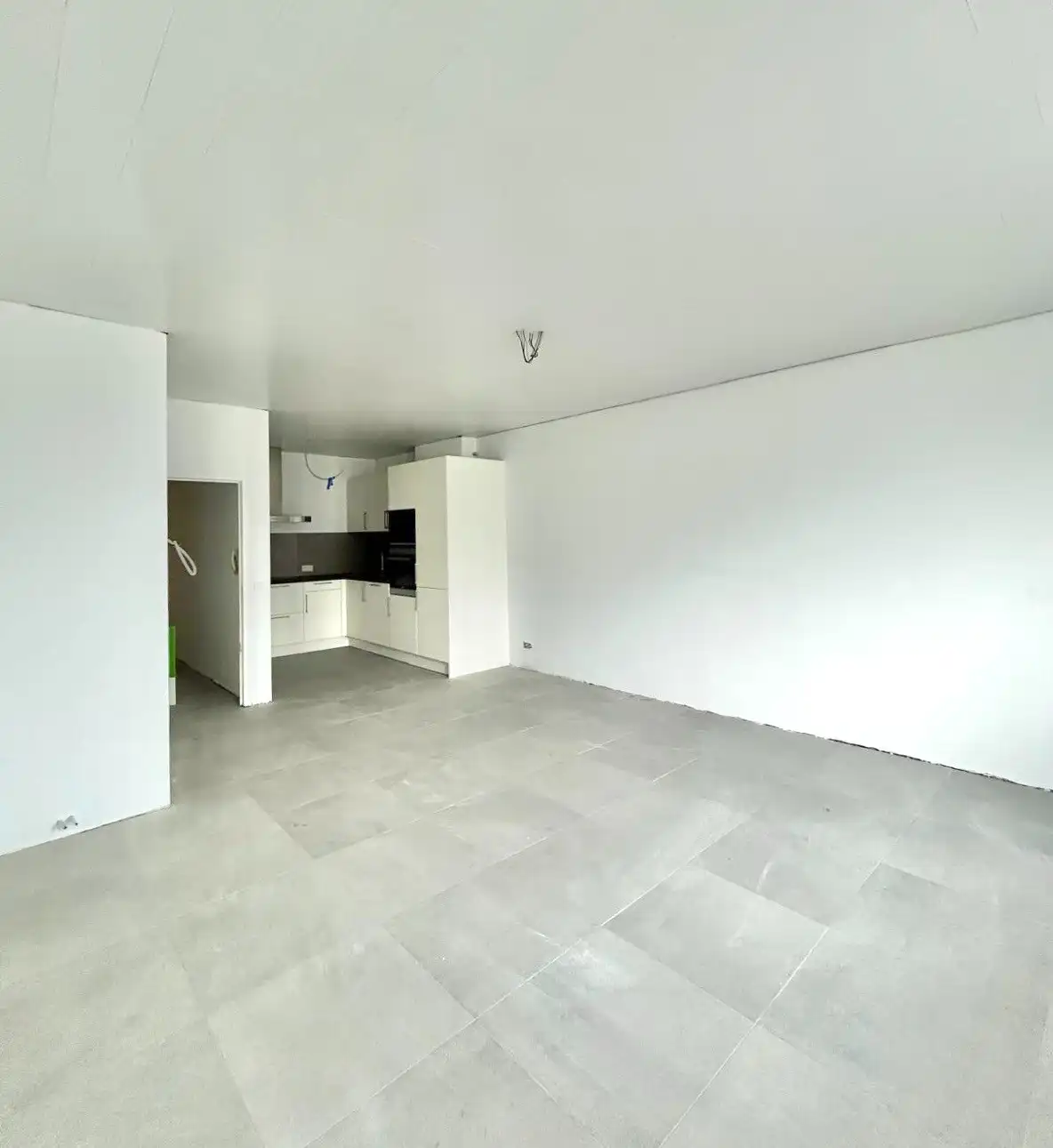 VERNIEUWD GELIJKVLOERS APPARTEMENT |1 SLPK | KOER | foto 7