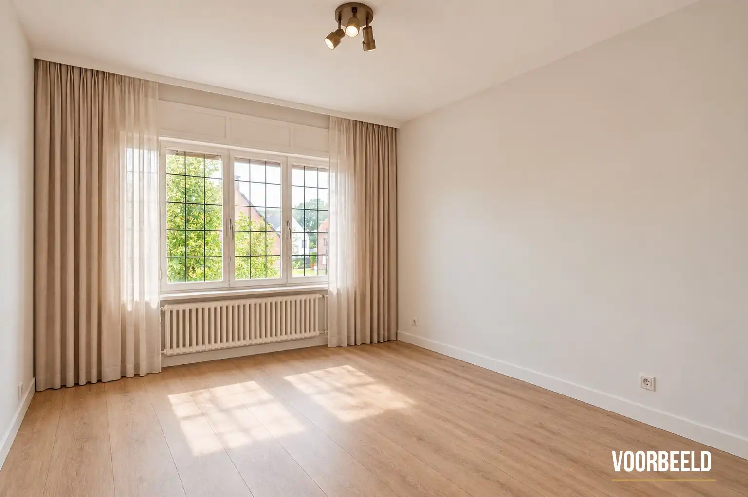 Ruime woning op uitzonderlijk perceel van 1.081 m² foto 13