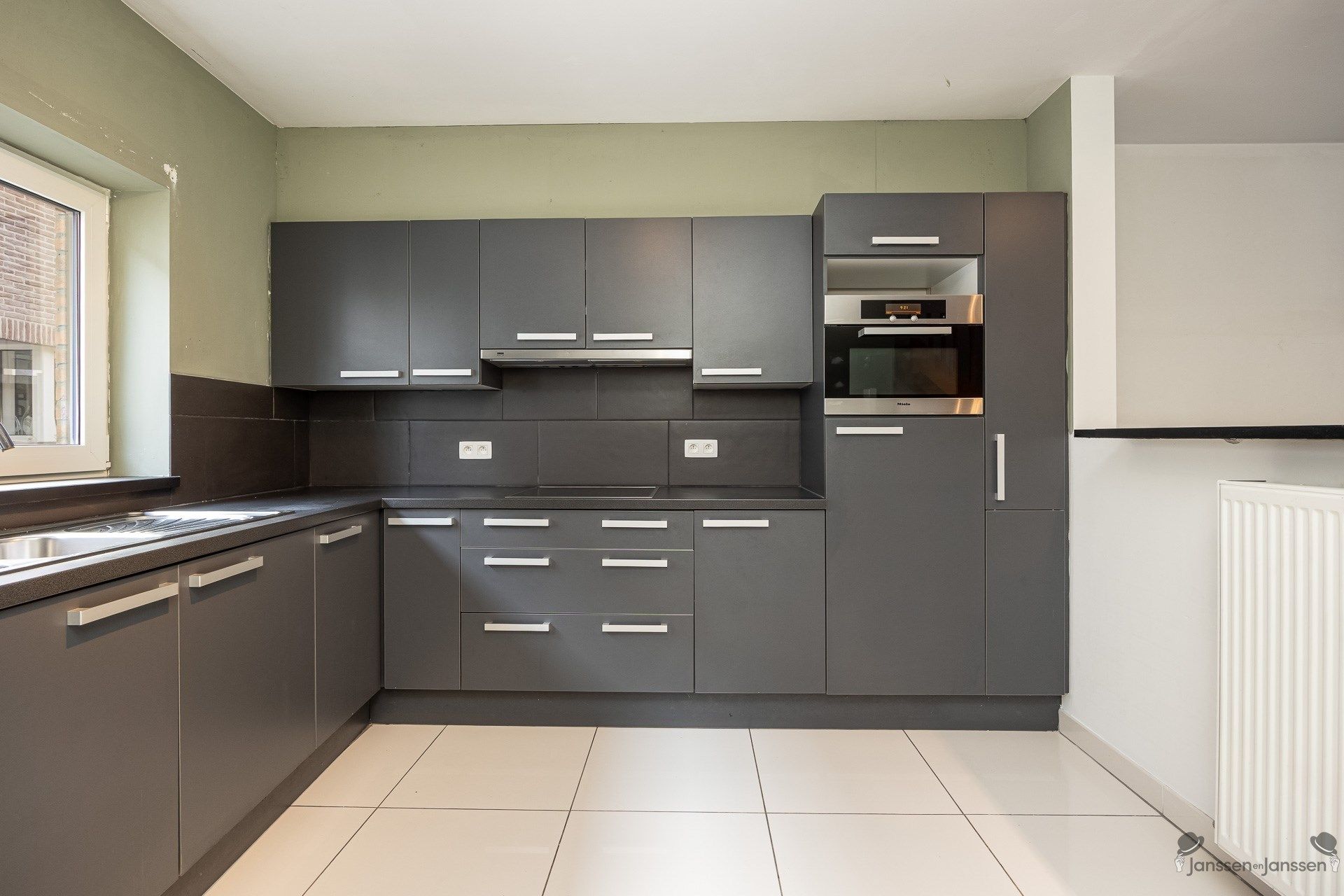 Energiezuinige woning met gezellige tuin foto 6