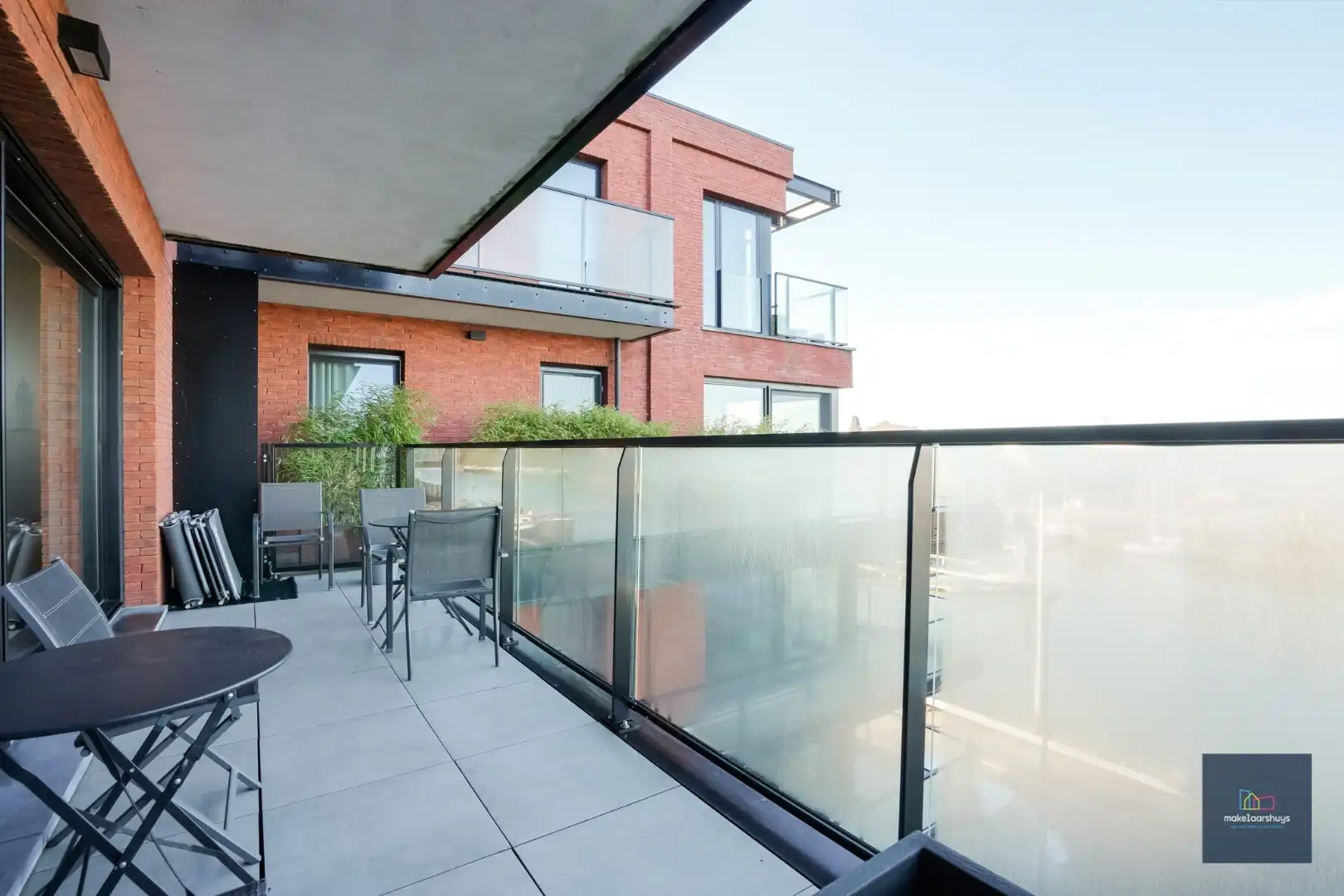 Schitterend 2-slp.app met 2 terrassen, garage en kelder foto 15