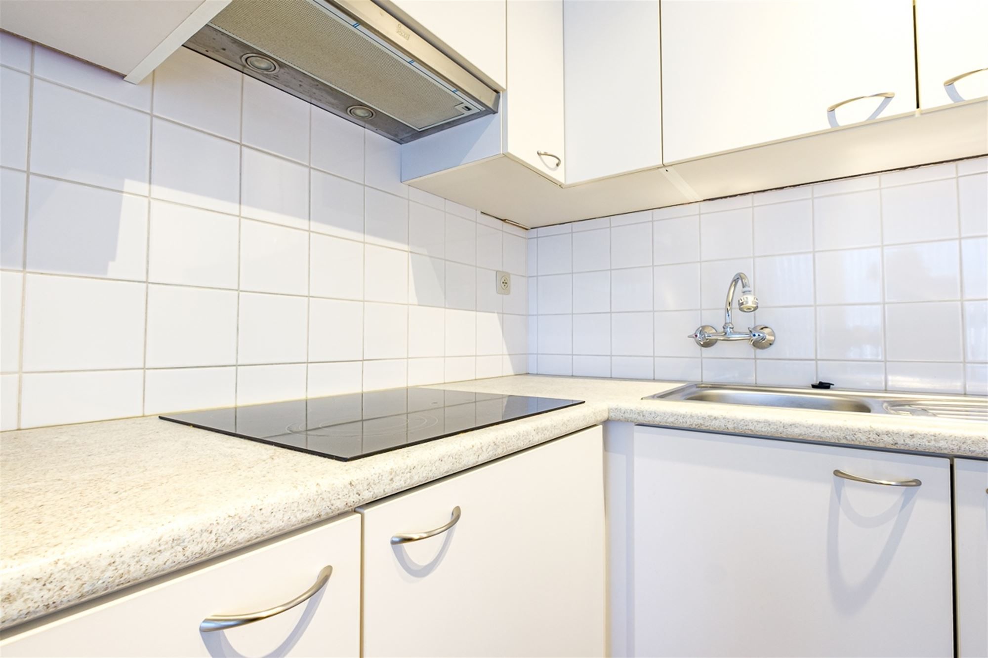 2 SLPK APPARTEMENT OP WANDELAFSTAND VAN HET CENTRUM VAN SINT-TRUIDEN  foto 9