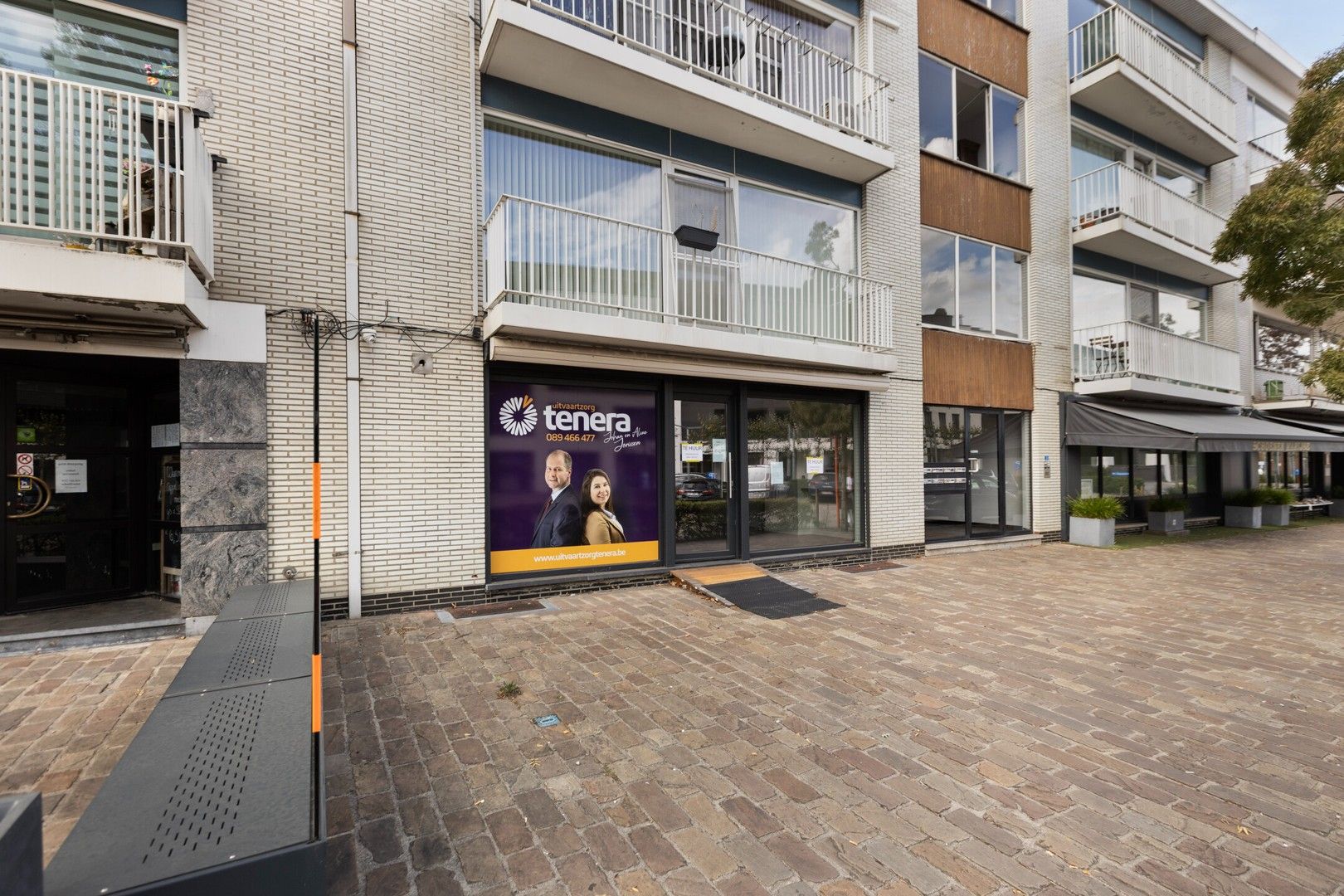 Kantoor- of handelsruimte in hartje Zutendaal foto 3