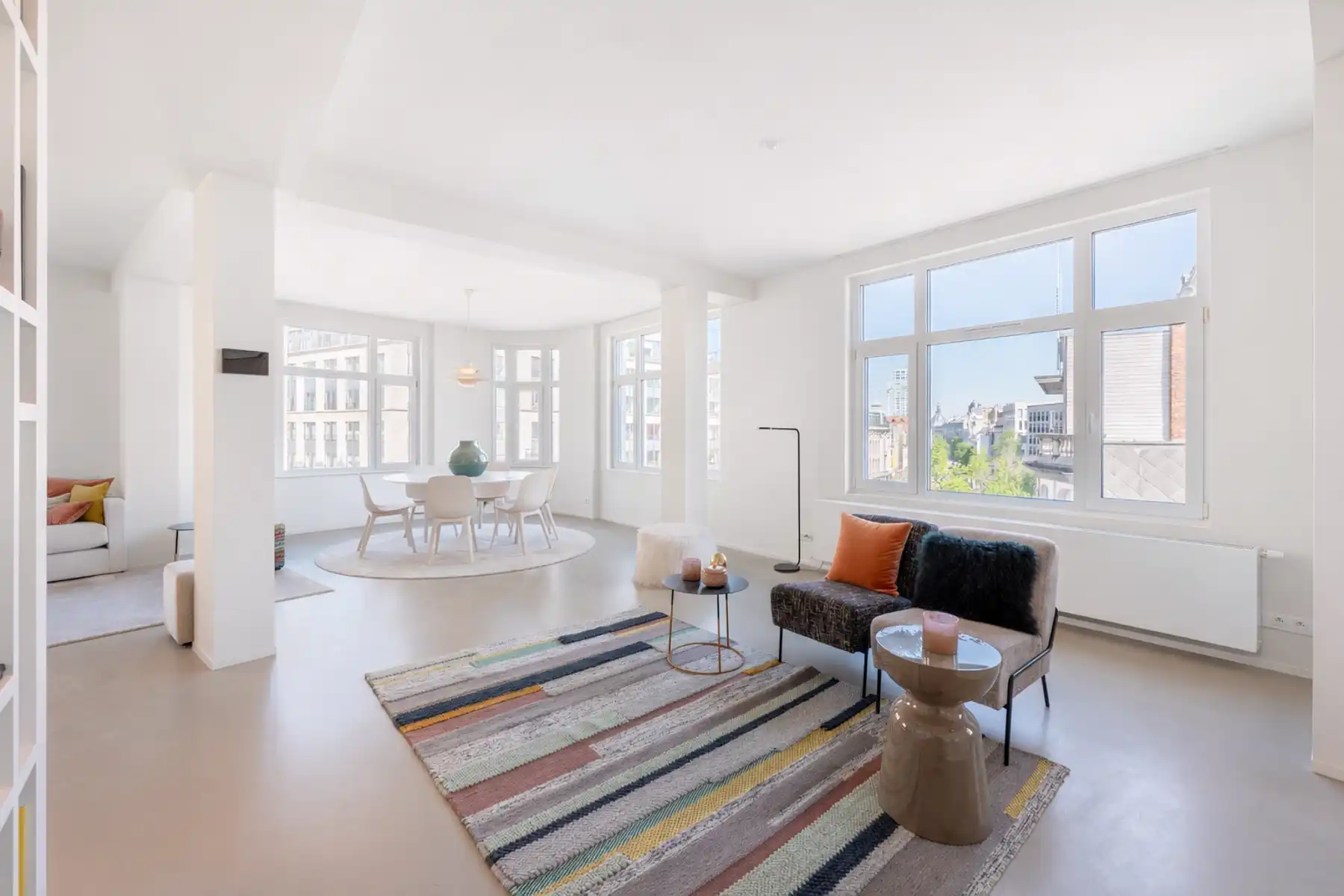 Luxueus gerenoveerd appartement in befaamde Meirbuilding foto 11