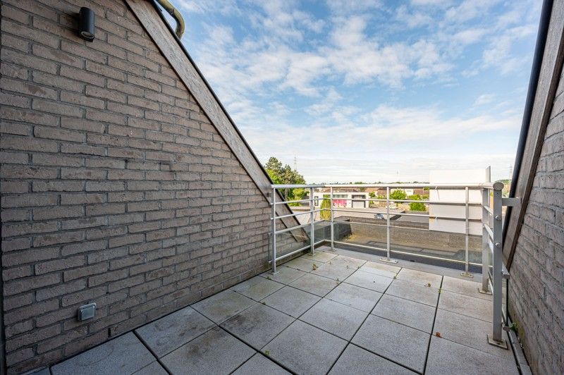 Prachtig, instapklaar, centraal gelegen 2-slpk appartement TE KOOP in ST-ELOOIS-VIJVE. foto 17