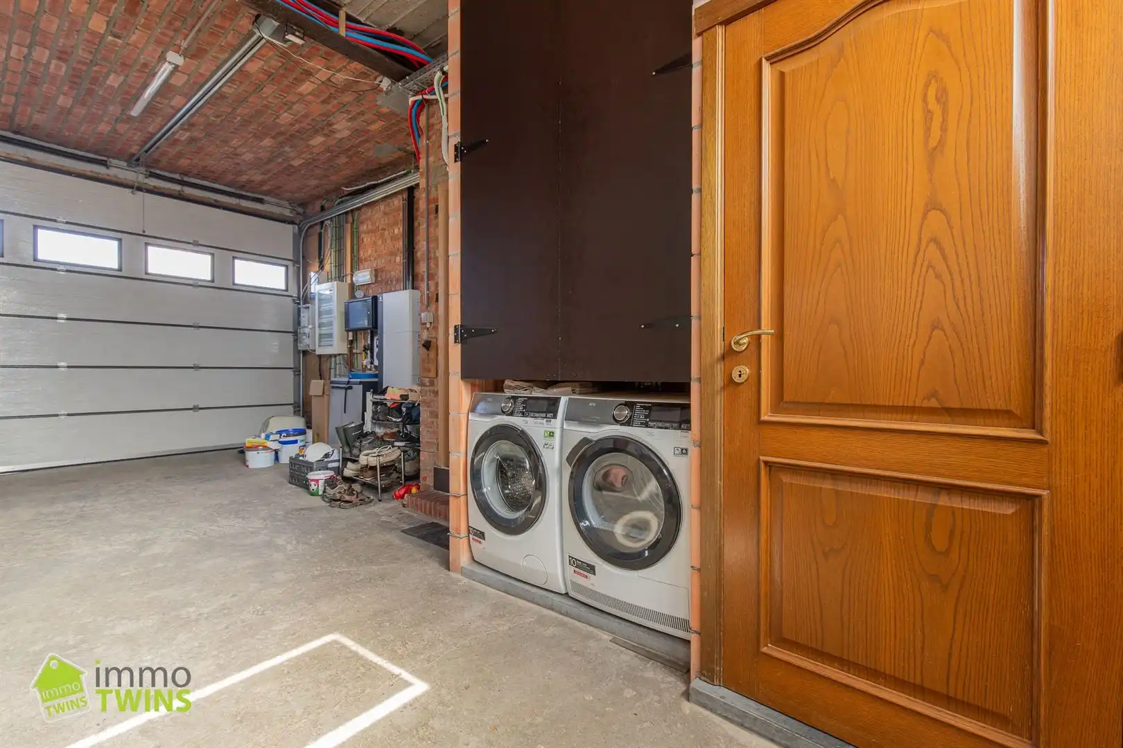 Ruime, energiezuinige gezinswoning met 275 m² bewoonbare oppervlakte, prachtige tuin en tal van extra's in Dendermonde (Oudegem) foto 37