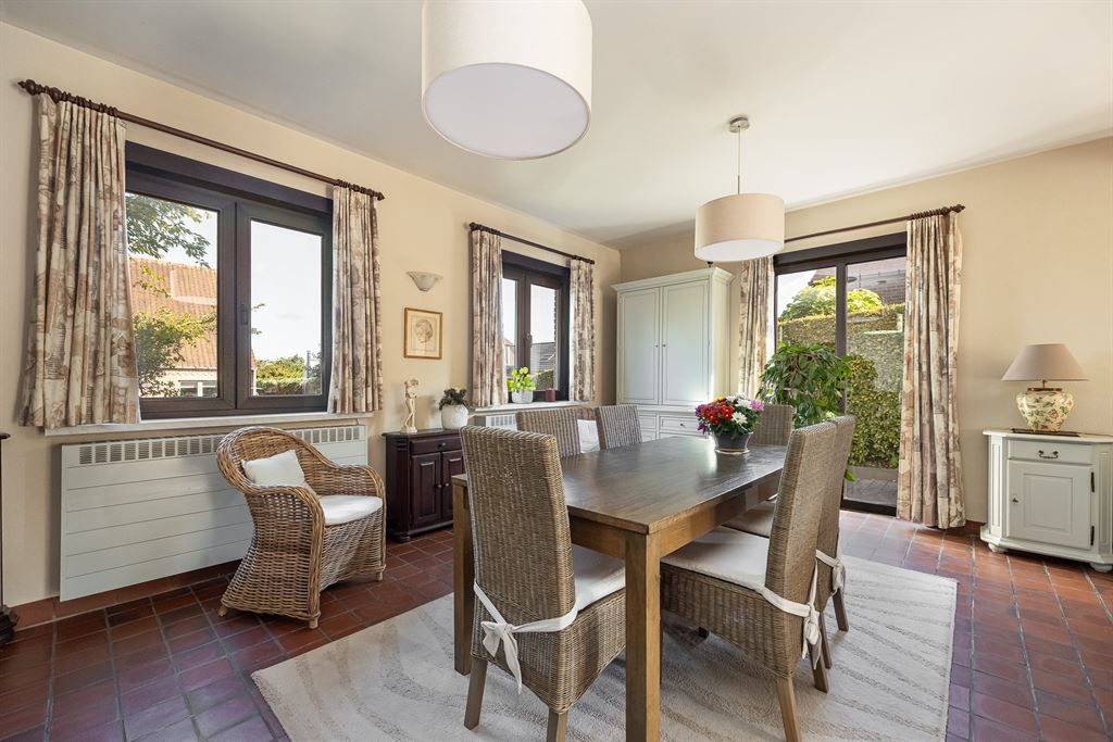 Instapklare woning in een zeer rustige wijk! foto 4
