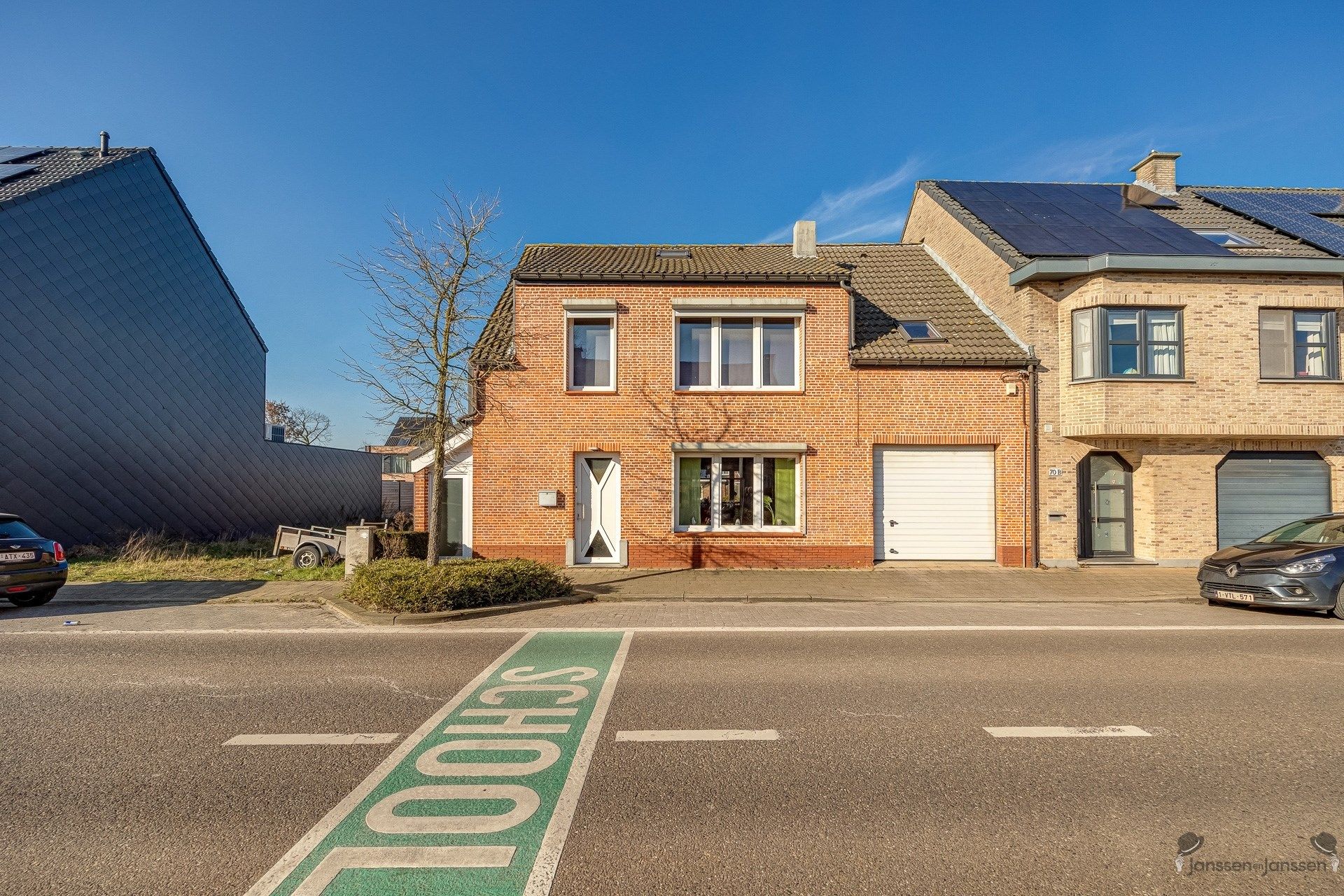 Ruime woning met bijgebouw op een perceel van 497m². foto 30