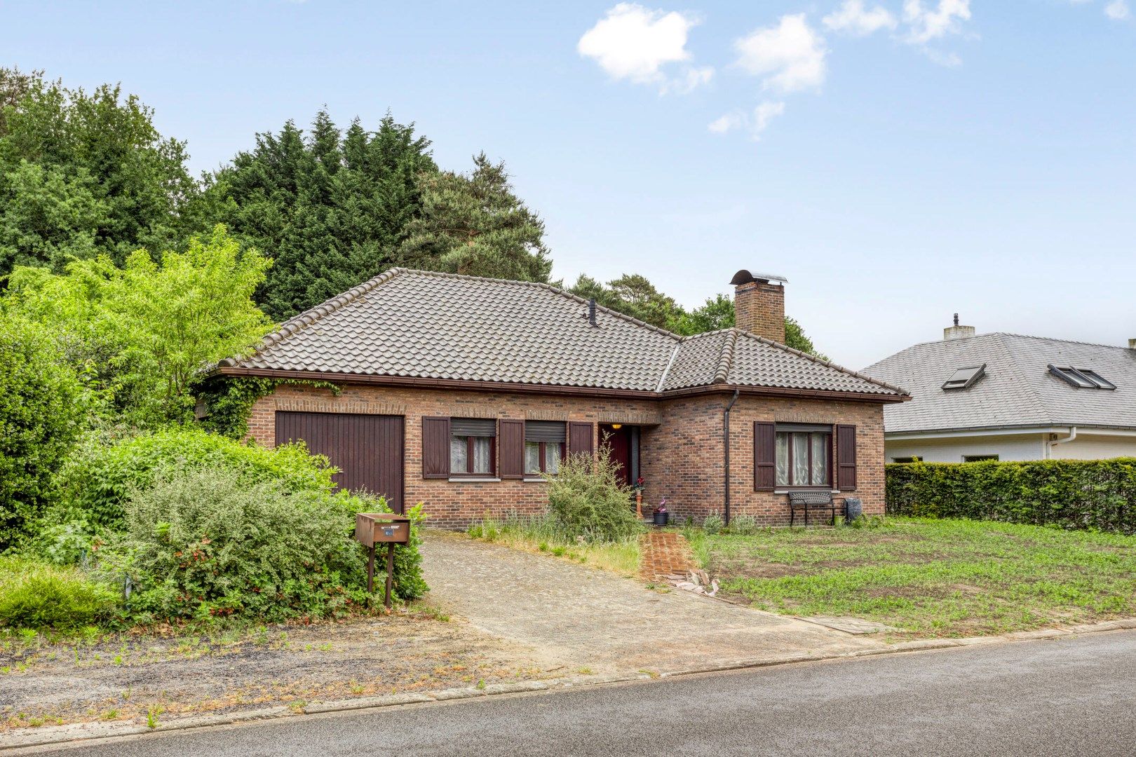Gelijkvloerse woning met 2 slpks en inpandige garage op 824 m² !  foto 22