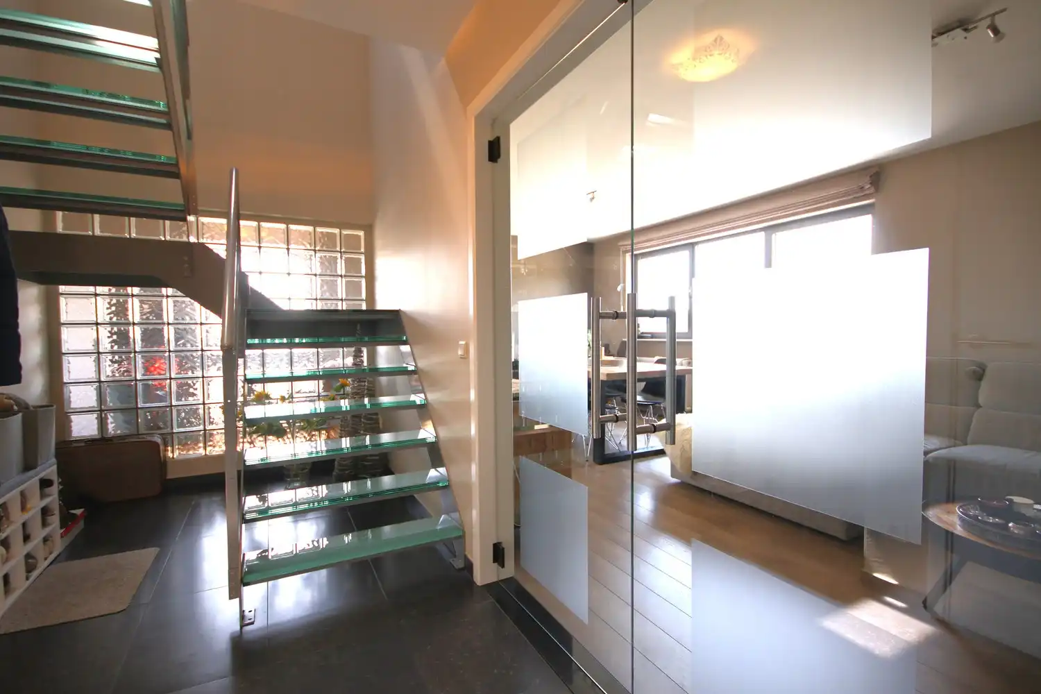 Zeer ruim duplexappartement met 3 slaapkamers in een groene omgeving foto 7