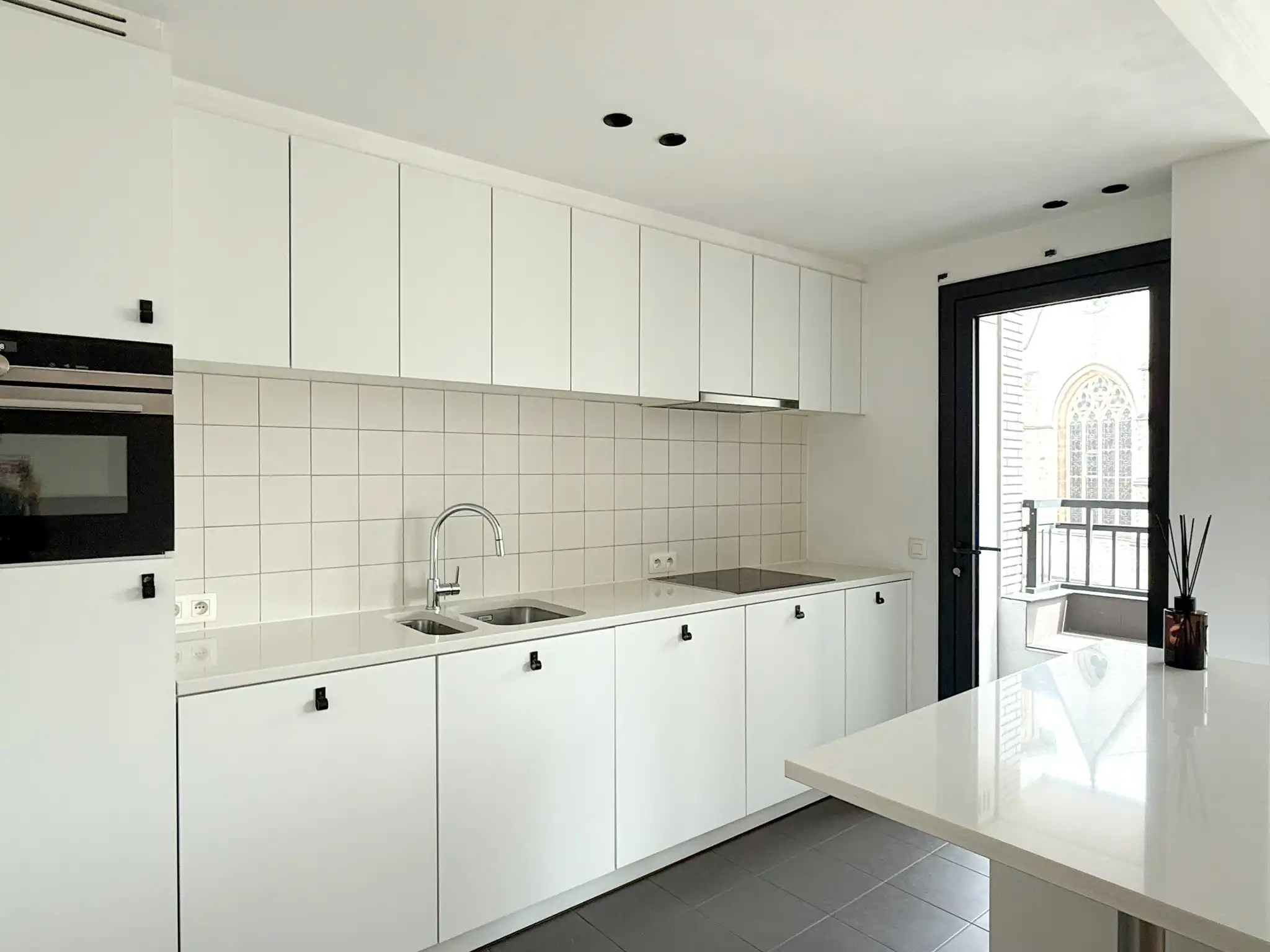 Appartement met mooi zicht op de Grote Markt van Beveren met twee slaapkamers foto 6