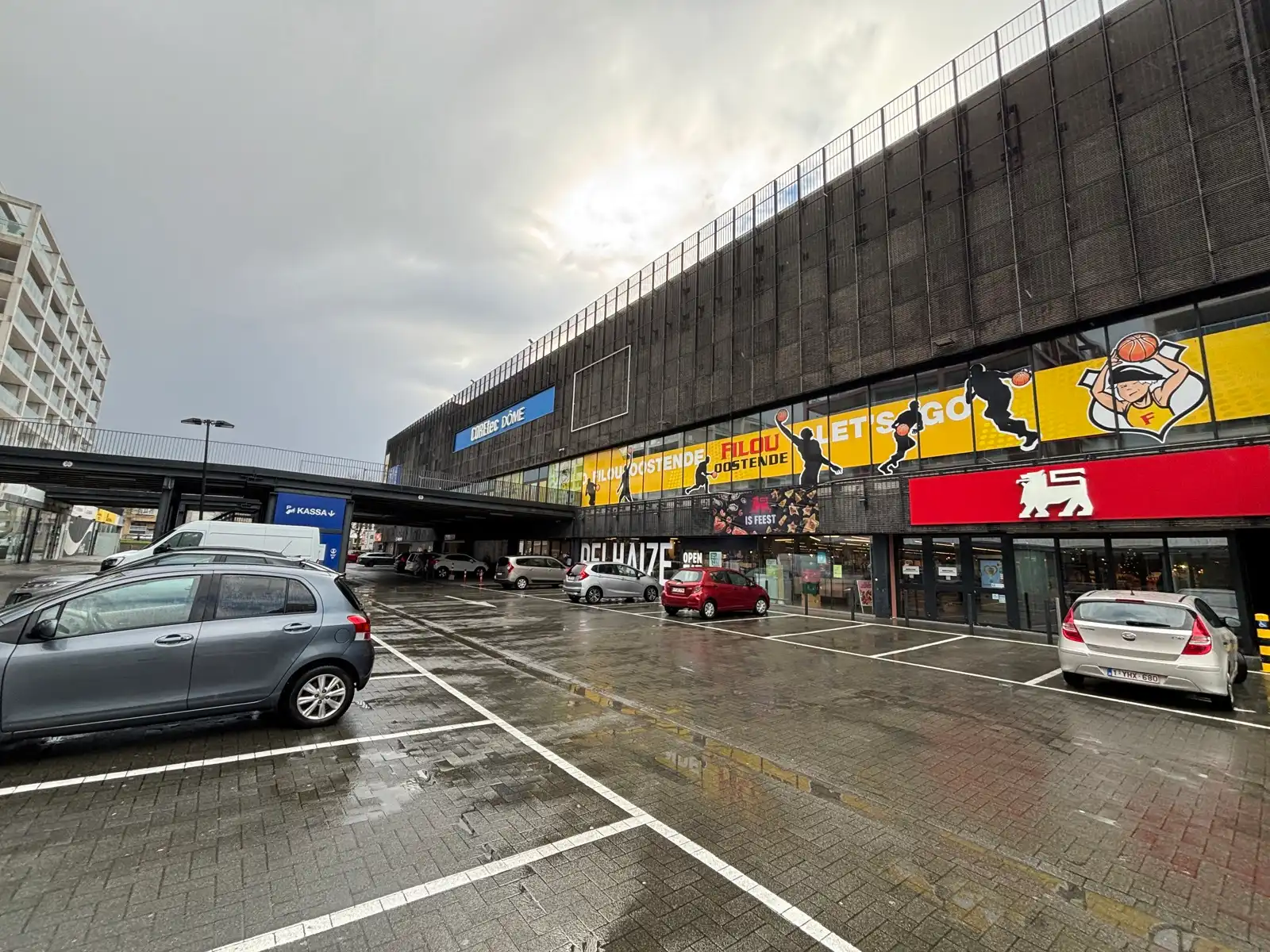 Handelspand 760 m² te huur in SeaRena Oostende foto 7