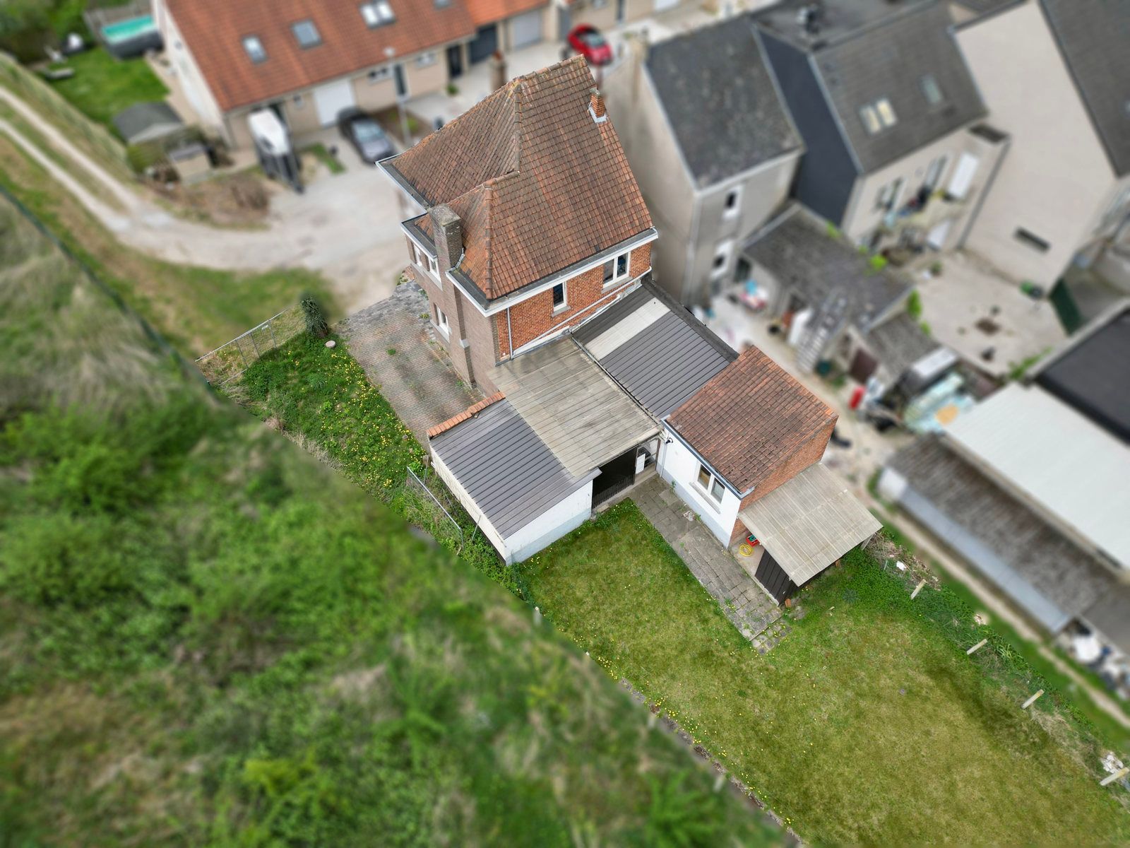 Rustig gelegen, Ruime HOB met 3 SLPK, Garage én Grote Tuin! foto 17