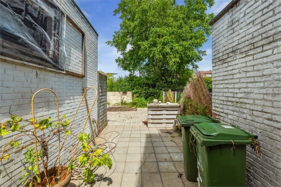 KNUSSE GEZINSWONING MET GEZELLIGE STADSTUIN IN HASSELT foto 22