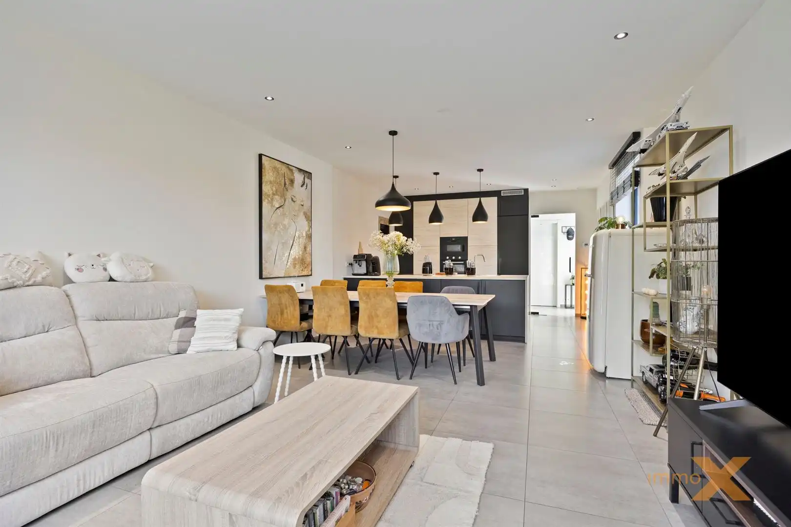 Charmante lichtrijke totaal gerenoveerde woning!! foto 12