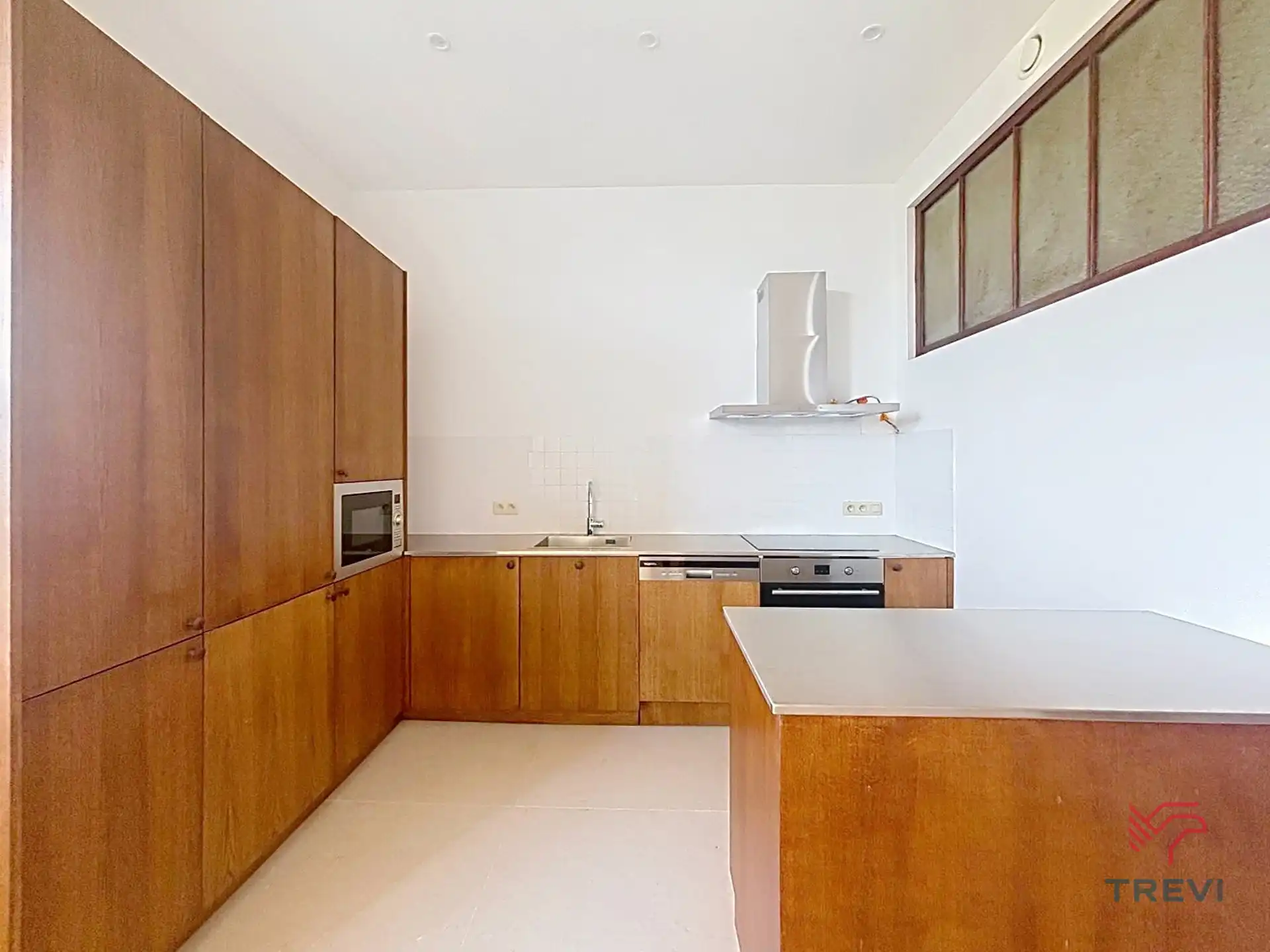 Prachtig appartement met 2 slaapkamers foto 3