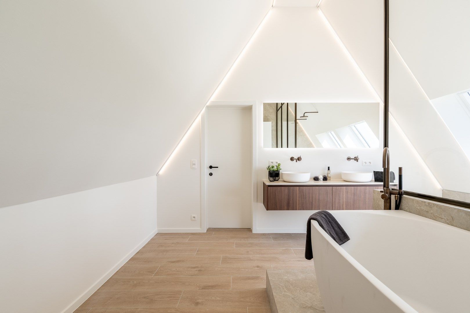 Magnifieke hoevewoning te Lissewege op perceel van 2645m² foto 41