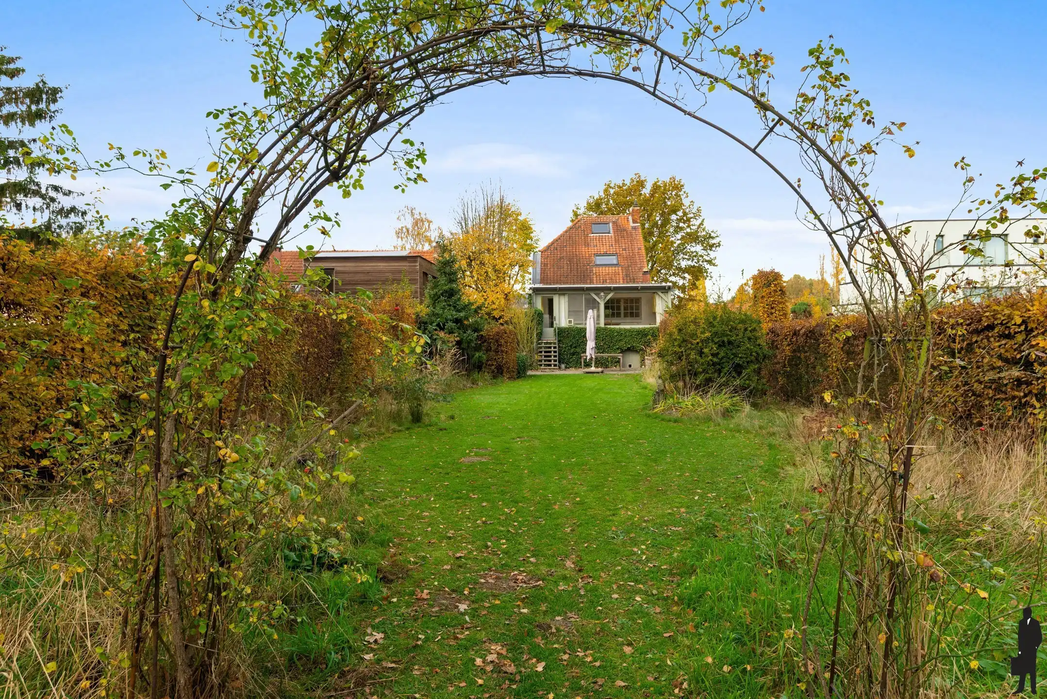 Mooi gelegen perceel voor zonevreemde woning (ca. 2343 m²) foto 13